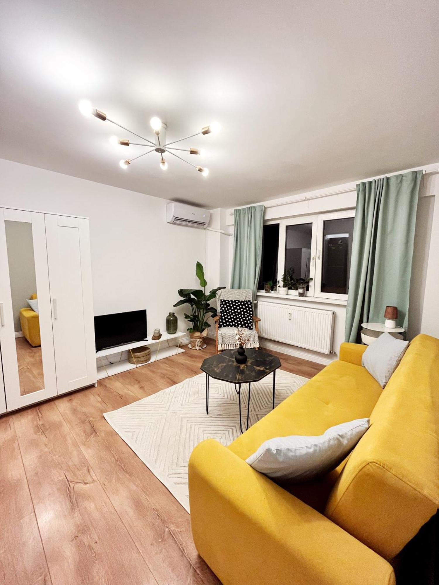 Lola'S Apartament Close To City Center Bucureşti Exterior foto